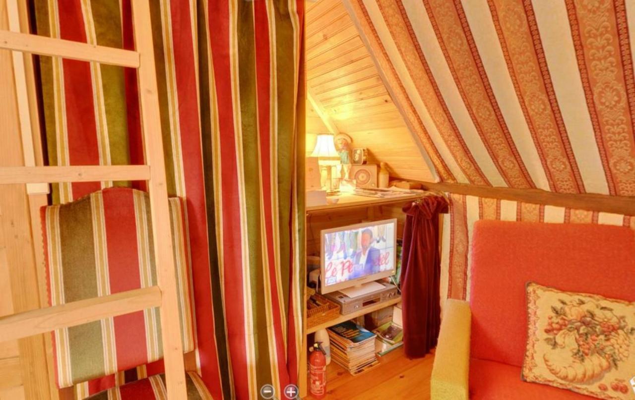 Chambre D'Hotes De La Galaisiere Préaux Εξωτερικό φωτογραφία